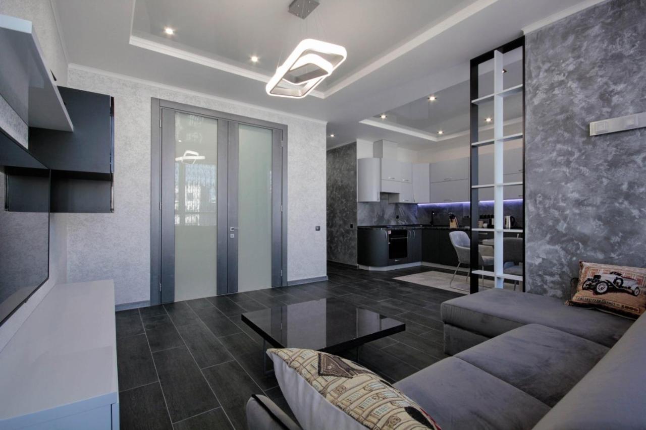 Шикарные Апартаменты У Моря!!! Odessa Exterior foto